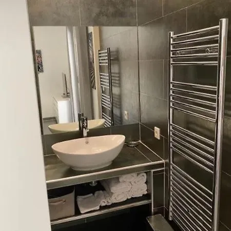 Y Architect-Designed Villa Frejus