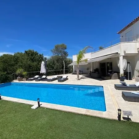 Y Architect-Designed Villa Frejus